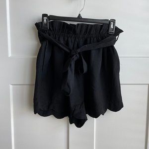 NWT - Bluivy - Black Scalloped Hem Dressy Shorts with Belt - Women's Medium